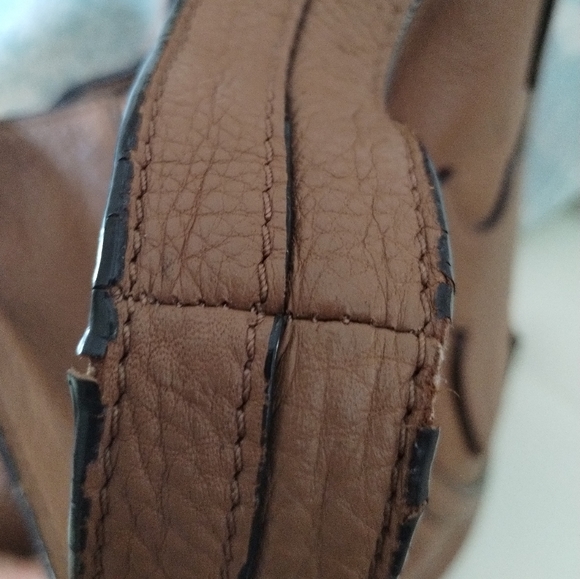 Tory Burch Tan Leather Hobo Bag with Signature Logo - Picture 13 of 14